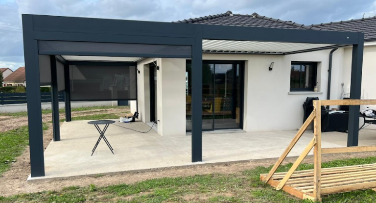 Réalisation d'une pergola bioclimatique